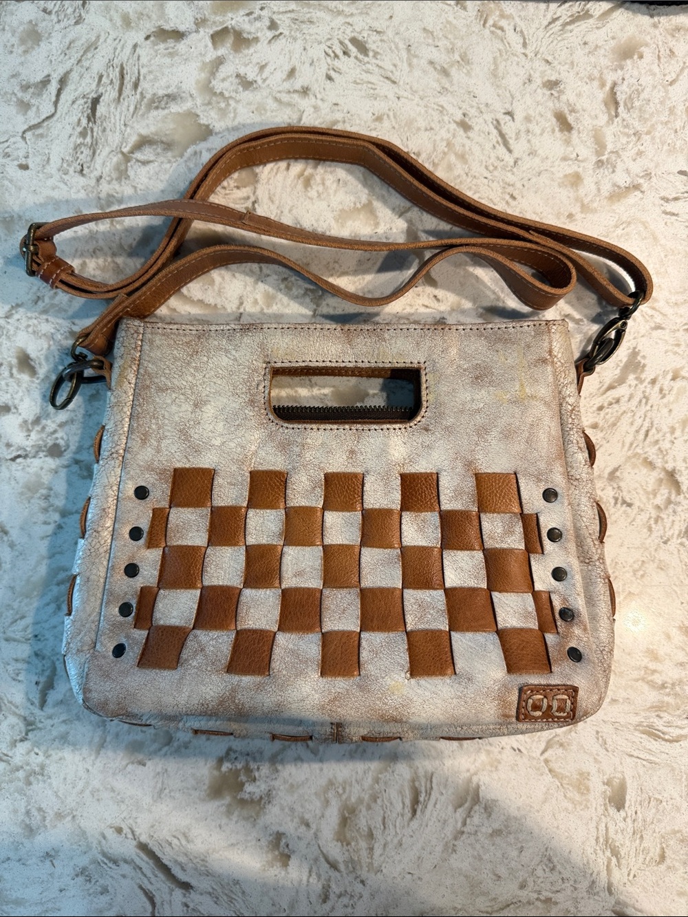 Bed Stu Brown and Cream Woven Leather Shoulder Bag - Picture 2 of 4